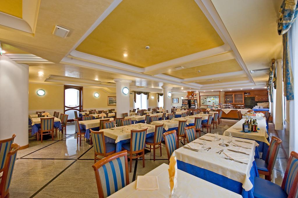 Hotel Hollywood***S Lido di Jesolo Exterior foto