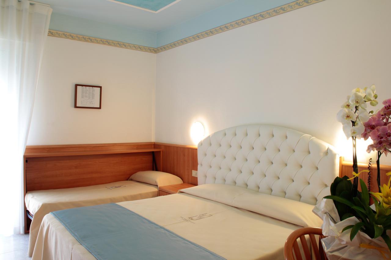 Hotel Hollywood***S Lido di Jesolo Exterior foto