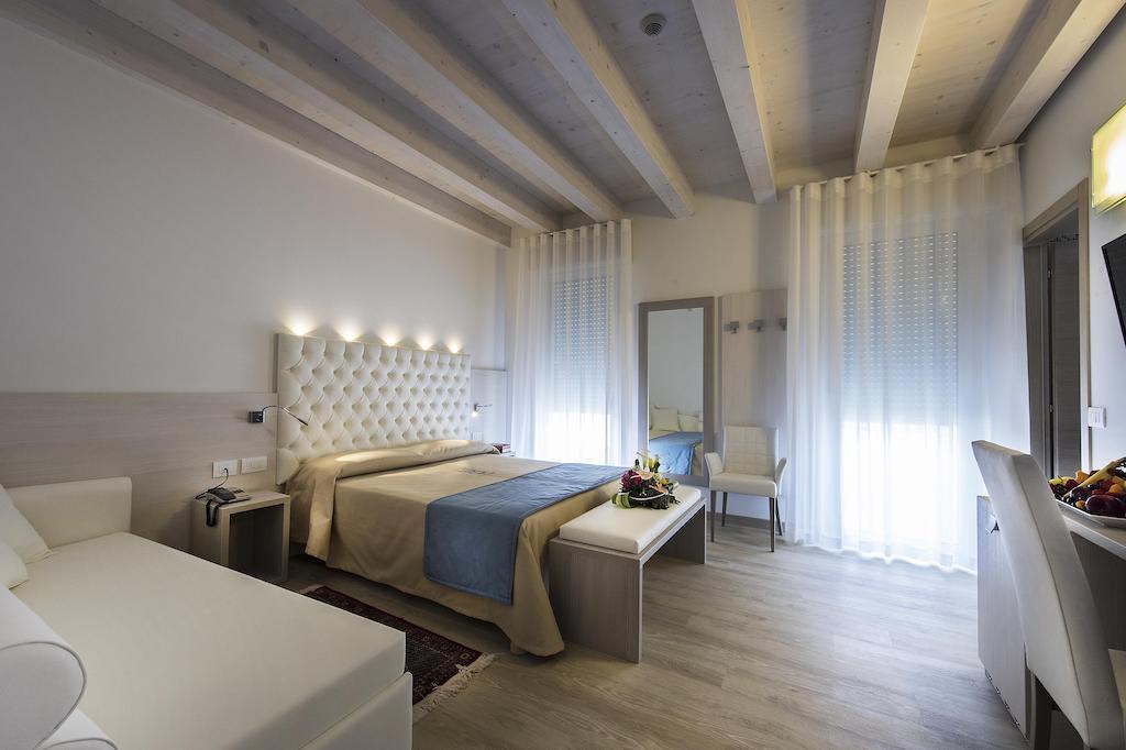 Hotel Hollywood***S Lido di Jesolo Cameră foto